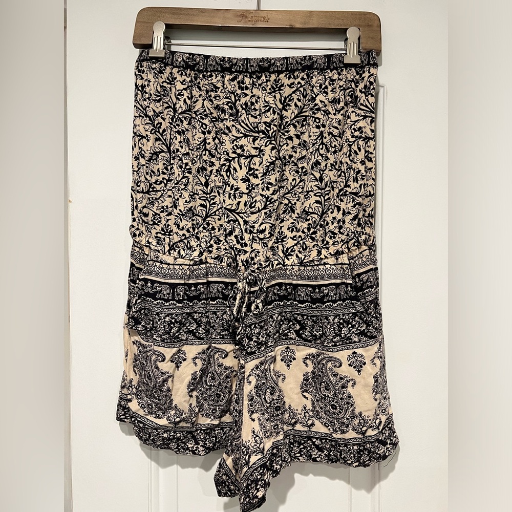 Cute Strapless Romper w/Designs and Pockets
